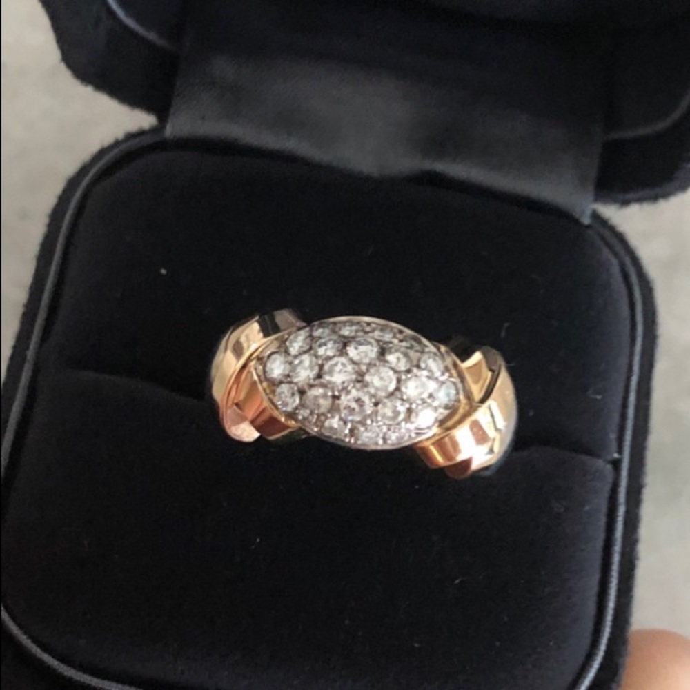 RING: Diamonds band, sides white gold/yellow gold